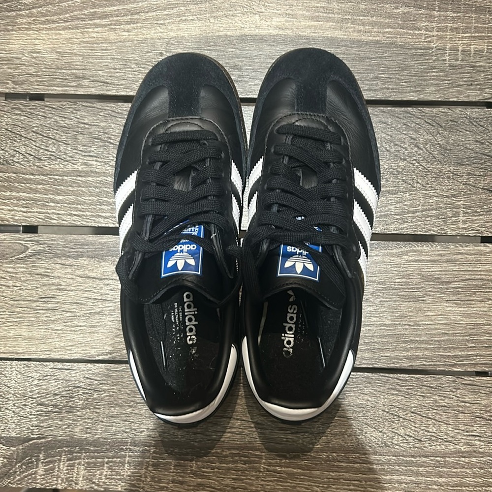 Adidas Sambas